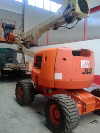 PLATAFORMA ARTICULADA 16 M -1